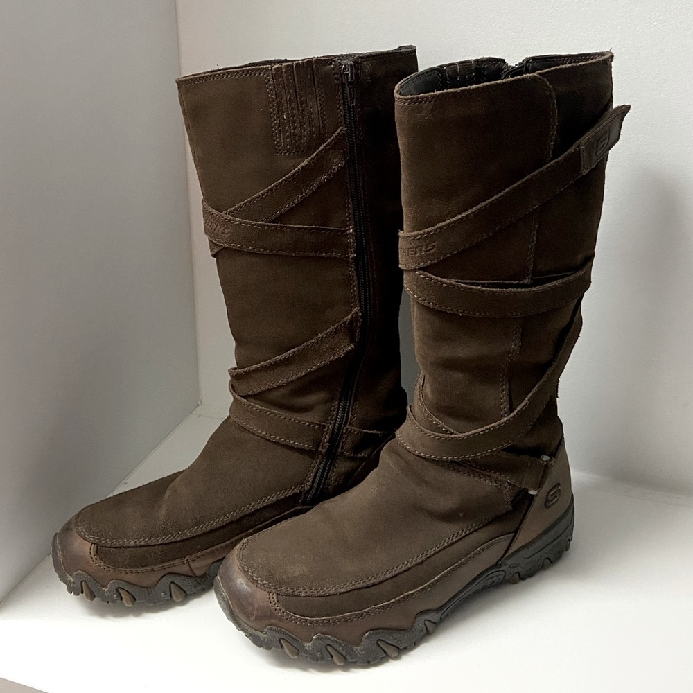 Sketchers Boots